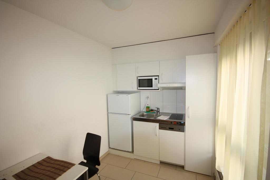 Swiss Star District 11 - Self Check-In Apartment ซูริก ภายนอก รูปภาพ